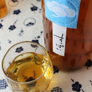 牡丹に蝶 1800ml （梅蒸留酒/八木酒造）