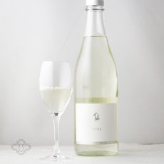 画像2: 陸奥八仙 V1116 白ワイン酵母仕込み 720ml（日本酒 八戸酒造 むつはっせん） (2)