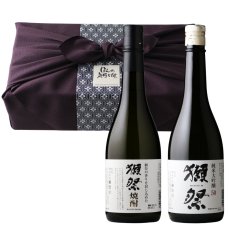 画像1: 獺祭+焼酎カジュアルセット ふろしき包み（酒粕焼酎 日本酒 720ml 2本 獺祭焼酎 純米大吟醸50） (1)